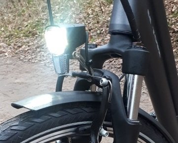 Voorwiel motor en v-brake remmen op EE TOUR